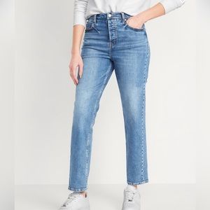 NWT Old Navy Extra High-Waisted Button-Fly Sky-Hi
Straight Jeans size 8